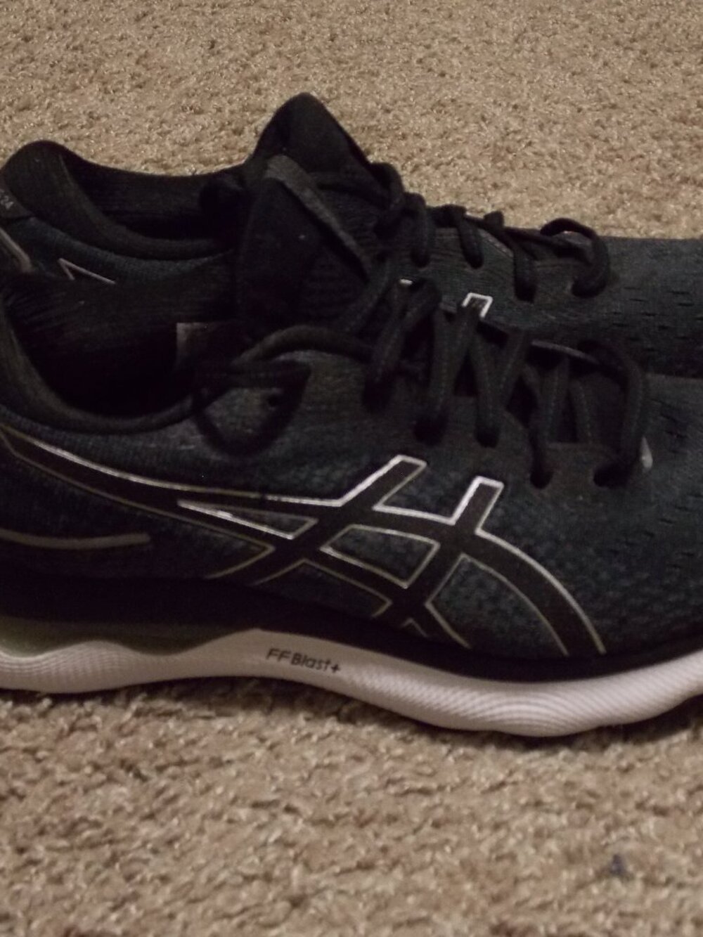 ASICS Gel-Nimbus 24 Size 10